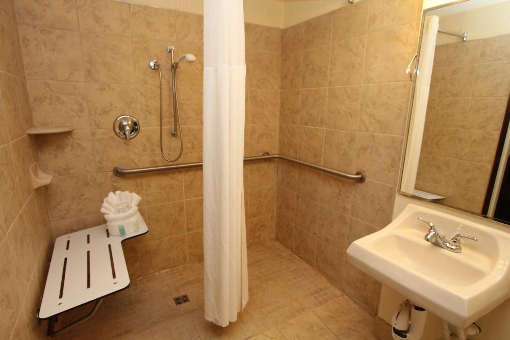 Black Bear Inn & Suites