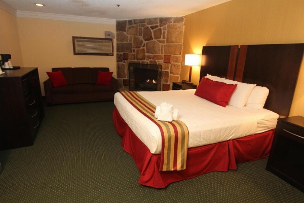 Black Bear Inn & Suites image 11